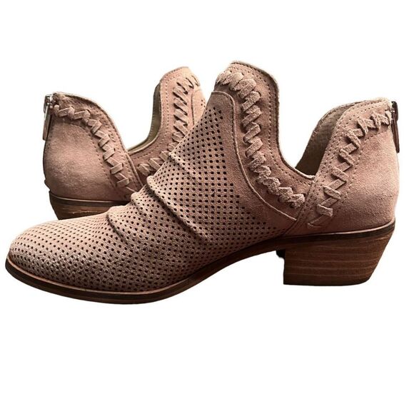 Vince Camuto Perforated Suede Ankle Booties Palmina Beige Size 6 - Picture 4 of 7